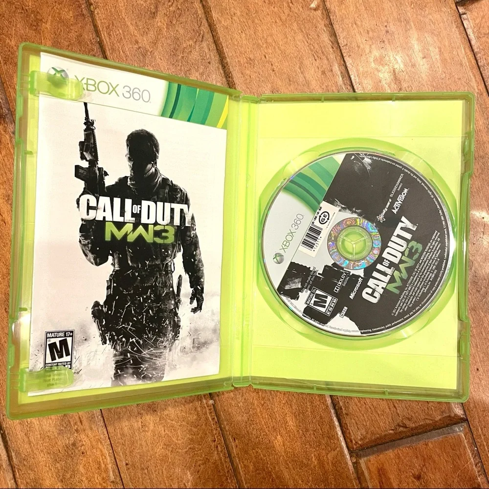 Microsoft Xbox 360 Call of Duty Modern Warfare 3 Video Game